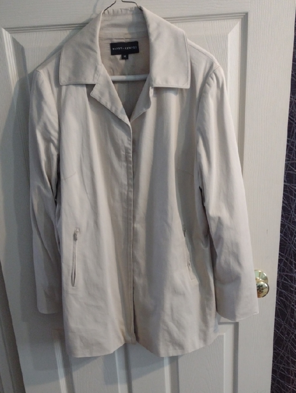 Women's Lightweight Cream Jacket And Pants